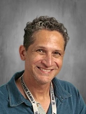 Elias Santiago